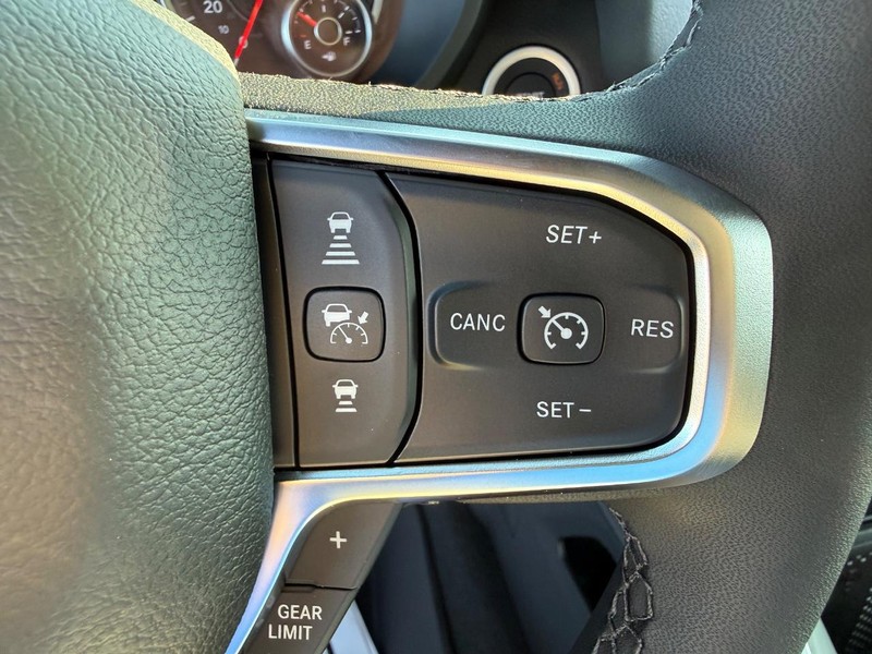 Ram 1500 Vehicle Full-screen Gallery Image 20