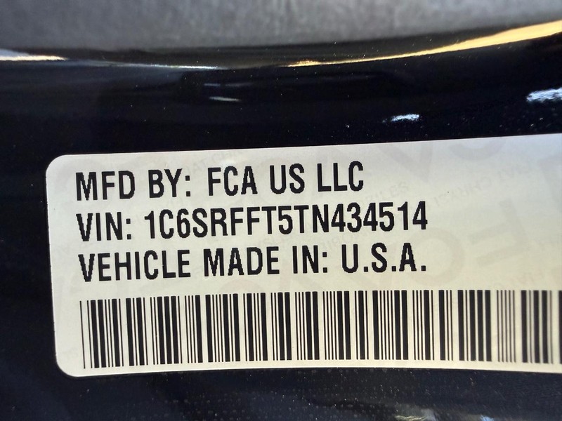 Ram 1500 Vehicle Full-screen Gallery Image 29