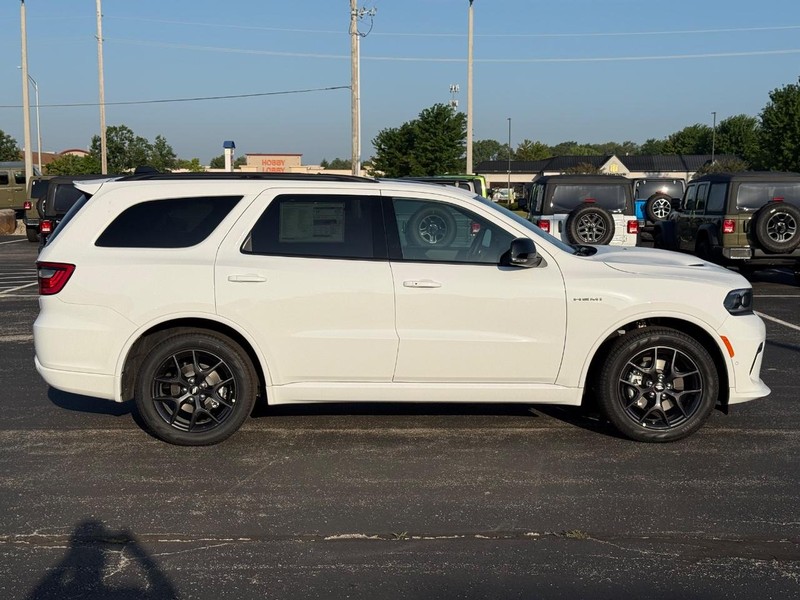 Dodge Durango Vehicle Full-screen Gallery Image 2