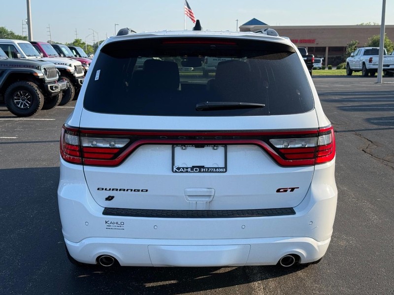 Dodge Durango Vehicle Full-screen Gallery Image 4