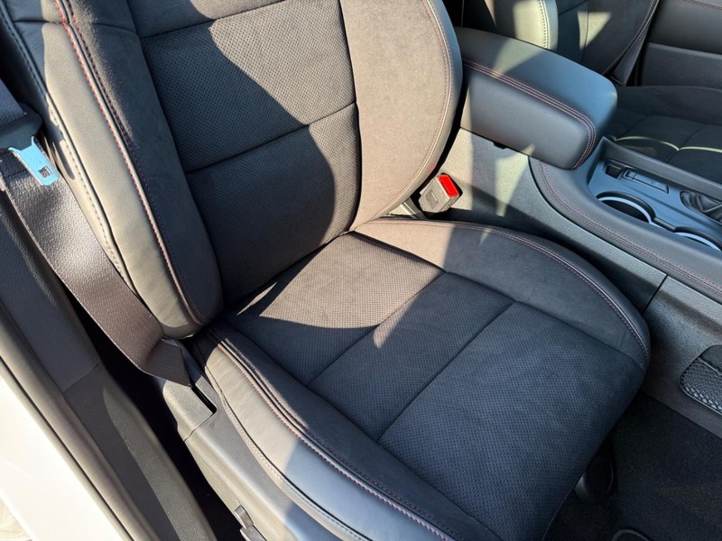 Dodge Durango Vehicle Full-screen Gallery Image 18