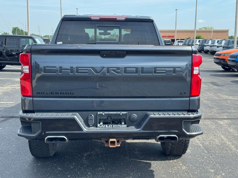 Chevrolet Silverado 1500 Vehicle Full-screen Gallery Image 4