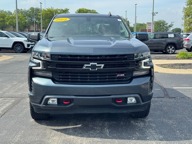 Chevrolet Silverado 1500 Vehicle Full-screen Gallery Image 11