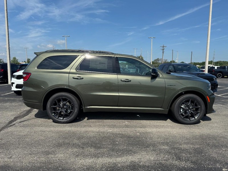 Dodge Durango Vehicle Full-screen Gallery Image 2