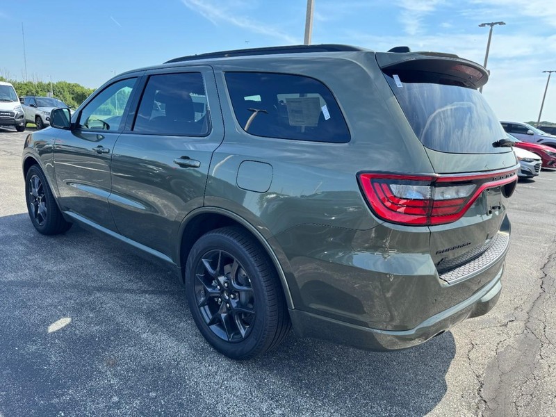 Dodge Durango Vehicle Full-screen Gallery Image 5
