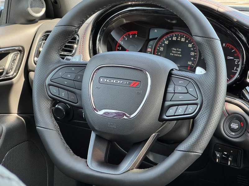 Dodge Durango Vehicle Full-screen Gallery Image 15
