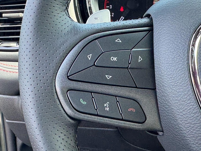 Dodge Durango Vehicle Full-screen Gallery Image 21