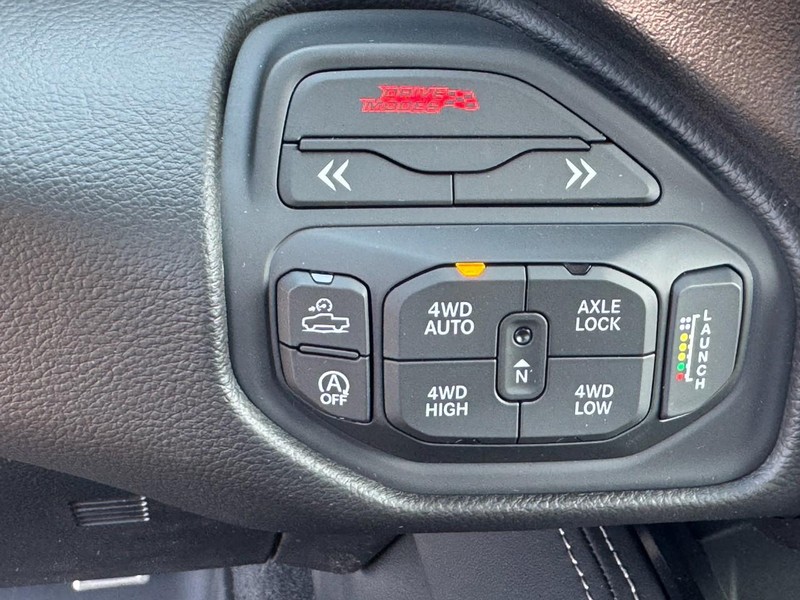 Ram 1500 Vehicle Full-screen Gallery Image 26