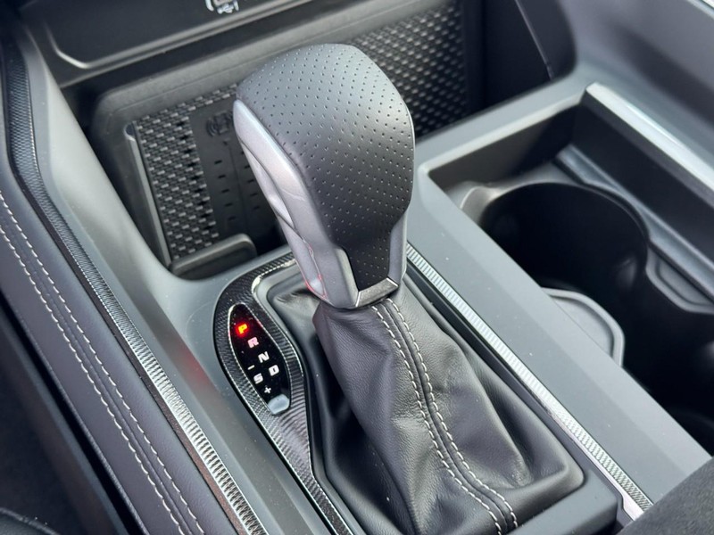 Ram 1500 Vehicle Full-screen Gallery Image 30