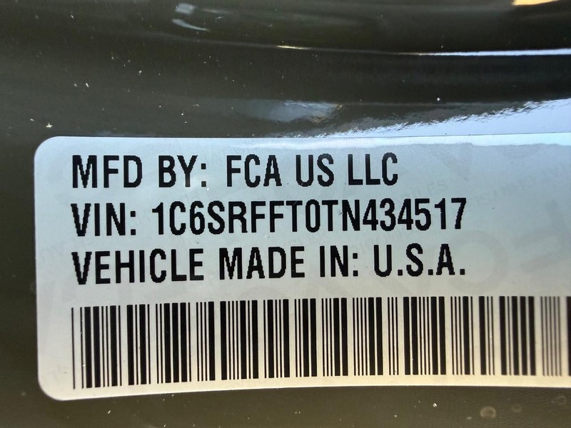 Ram 1500 Vehicle Full-screen Gallery Image 30