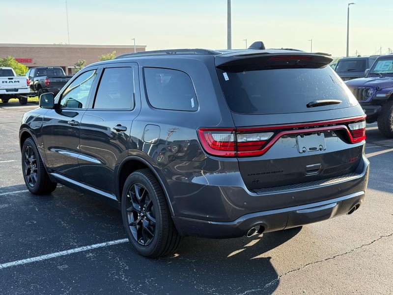Dodge Durango Vehicle Full-screen Gallery Image 5