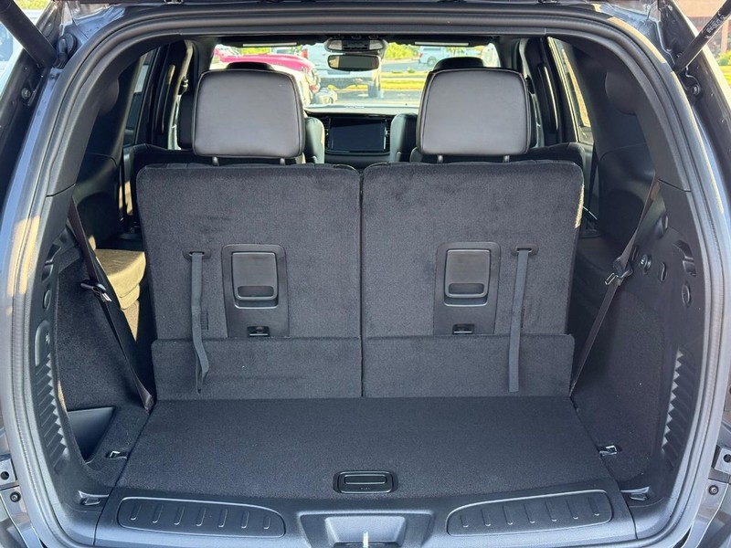 Dodge Durango Vehicle Full-screen Gallery Image 7