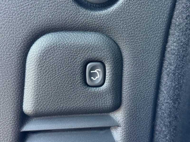 Dodge Durango Vehicle Full-screen Gallery Image 8