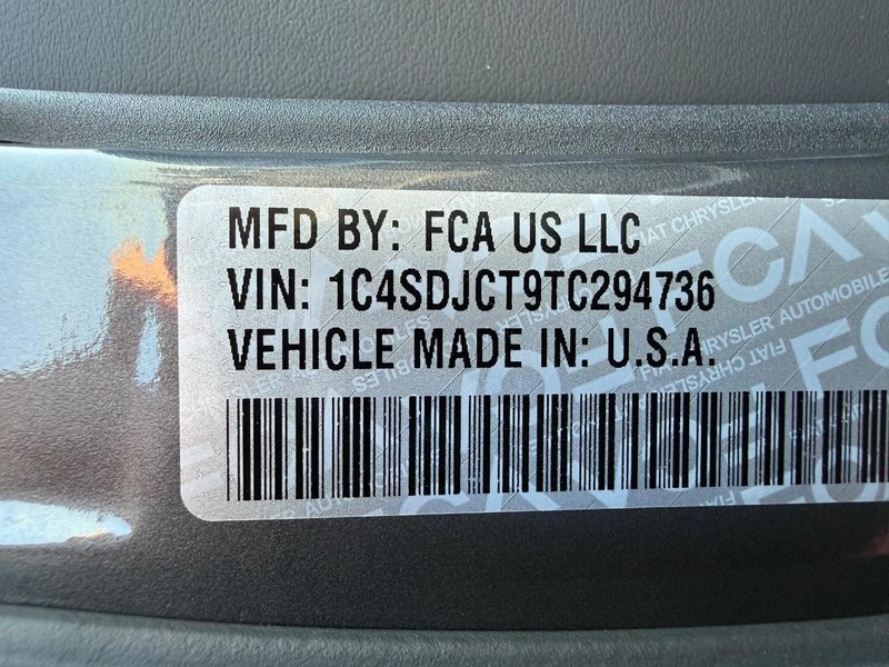 Dodge Durango Vehicle Full-screen Gallery Image 35