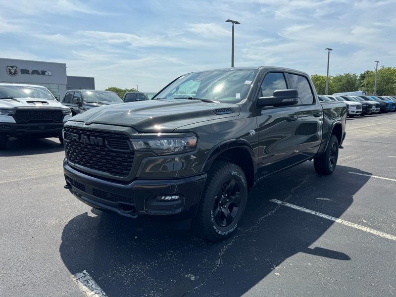 Ram 1500 Vehicle Full-screen Gallery Image 10
