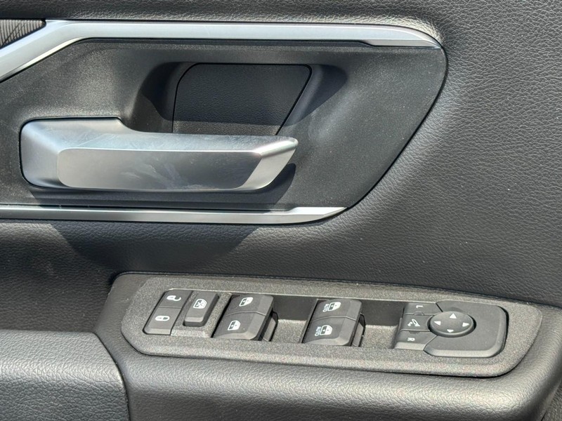 Ram 1500 Vehicle Full-screen Gallery Image 33