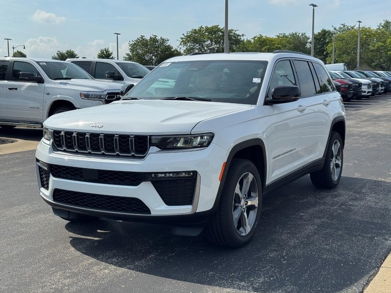 Jeep Grand Cherokee Vehicle Full-screen Gallery Image 9