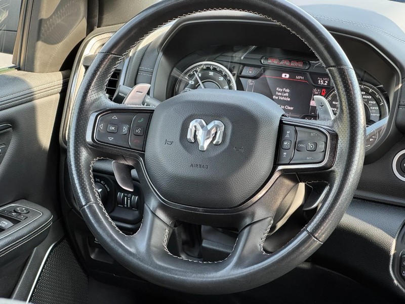 Ram 1500 Vehicle Full-screen Gallery Image 15