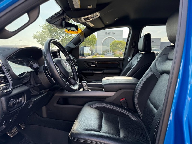 Ram 1500 Vehicle Full-screen Gallery Image 20