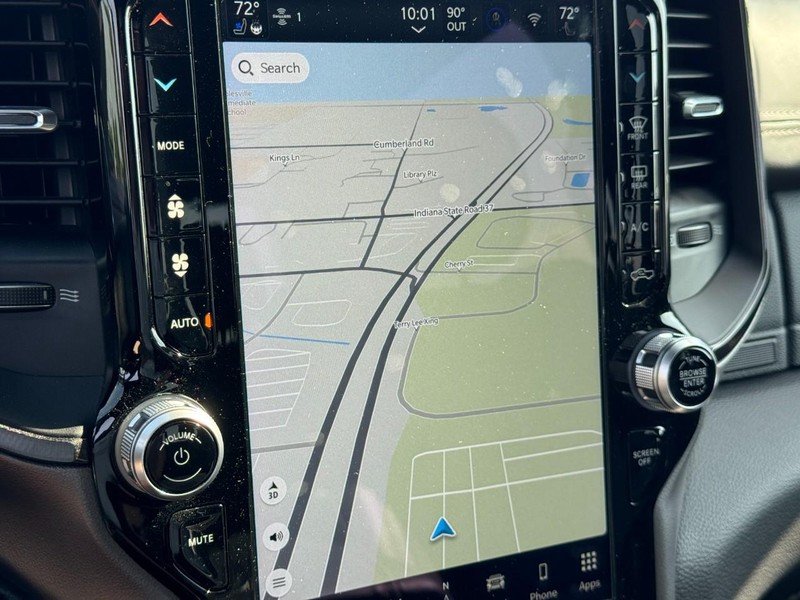 Ram 1500 Vehicle Full-screen Gallery Image 28