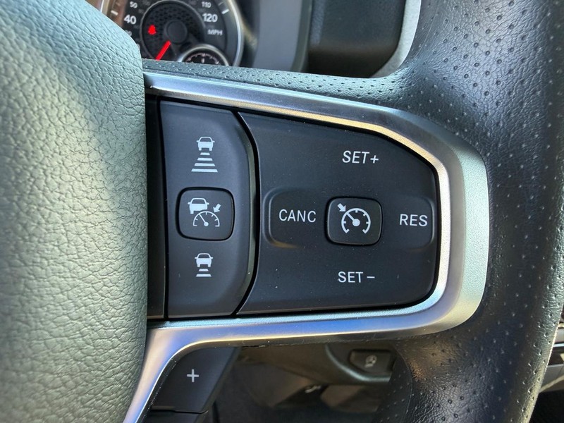 Ram 1500 Vehicle Full-screen Gallery Image 20