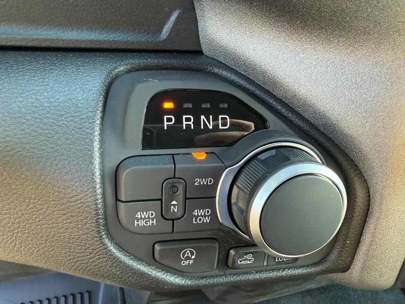 Ram 1500 Vehicle Full-screen Gallery Image 22