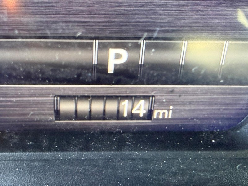 Ram 1500 Vehicle Full-screen Gallery Image 29