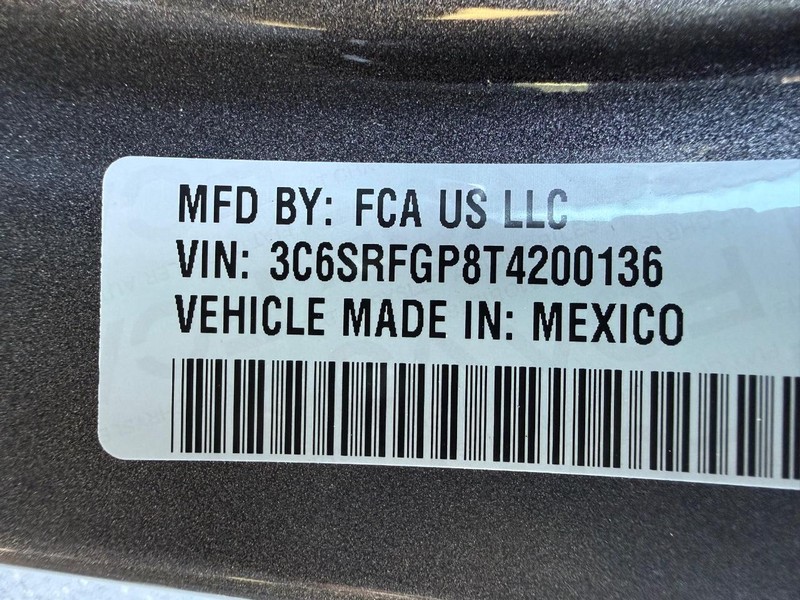 Ram 1500 Vehicle Full-screen Gallery Image 31