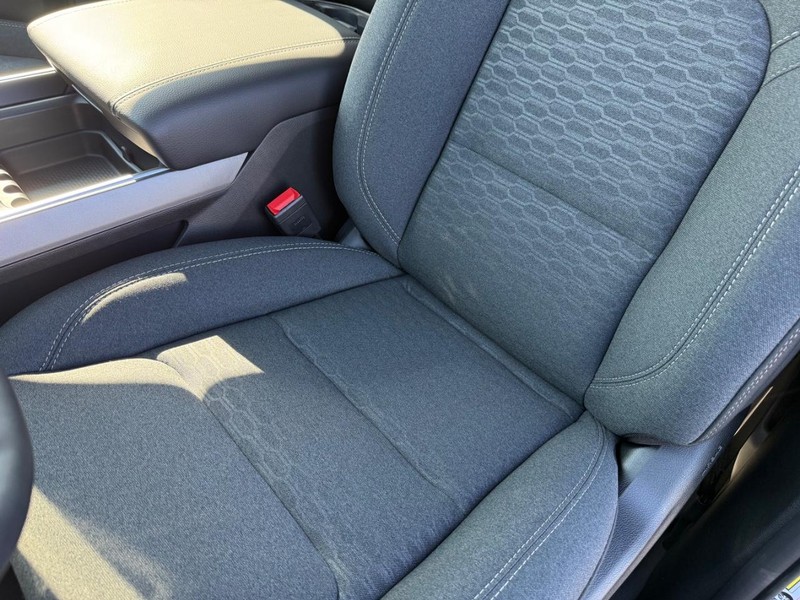 Ram 1500 Vehicle Full-screen Gallery Image 29