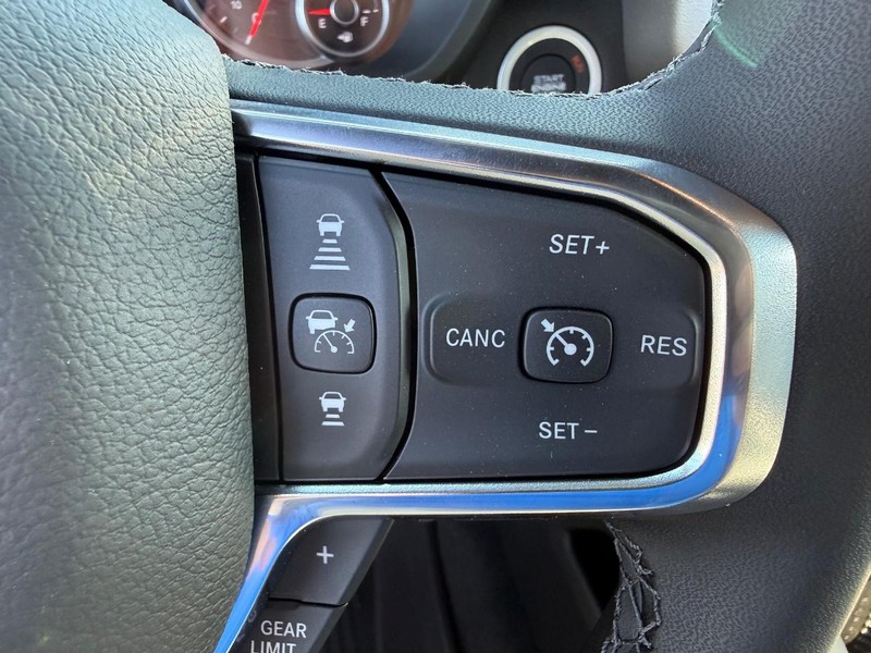 Ram 1500 Vehicle Full-screen Gallery Image 20