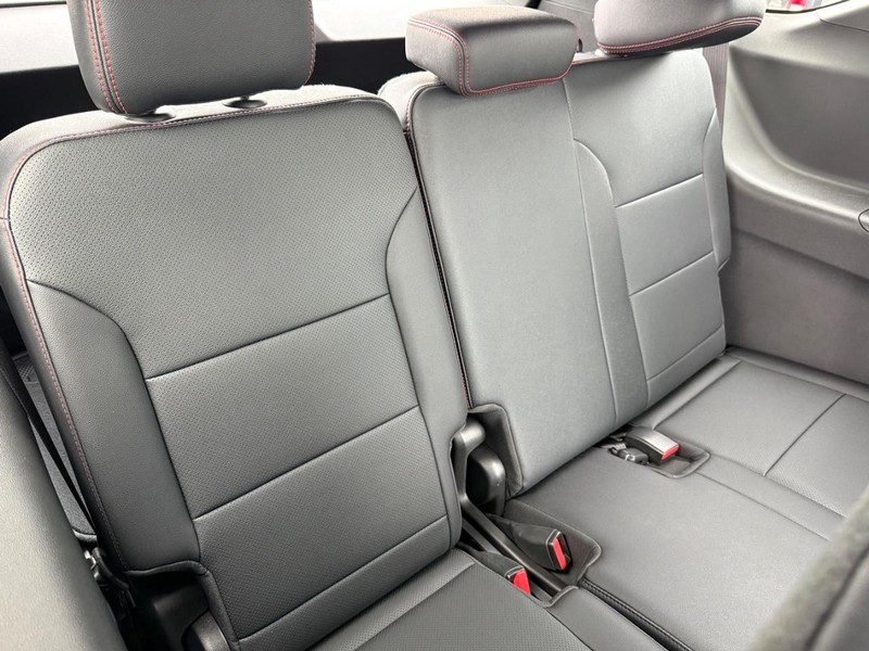 Chevrolet Traverse Vehicle Full-screen Gallery Image 13