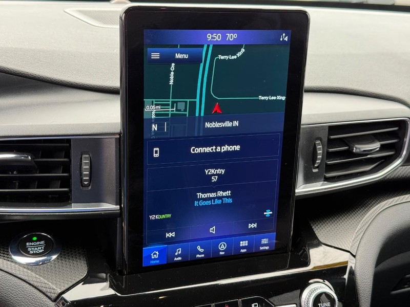 Ford Explorer Vehicle Full-screen Gallery Image 27