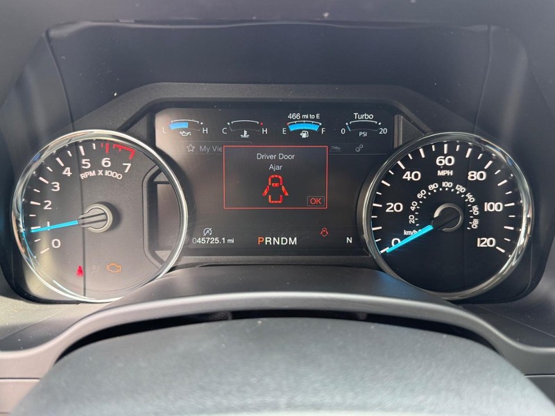 Ford F-150 Vehicle Full-screen Gallery Image 28