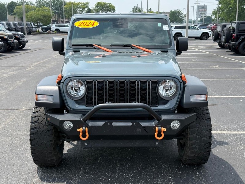 Jeep Wrangler Vehicle Full-screen Gallery Image 9