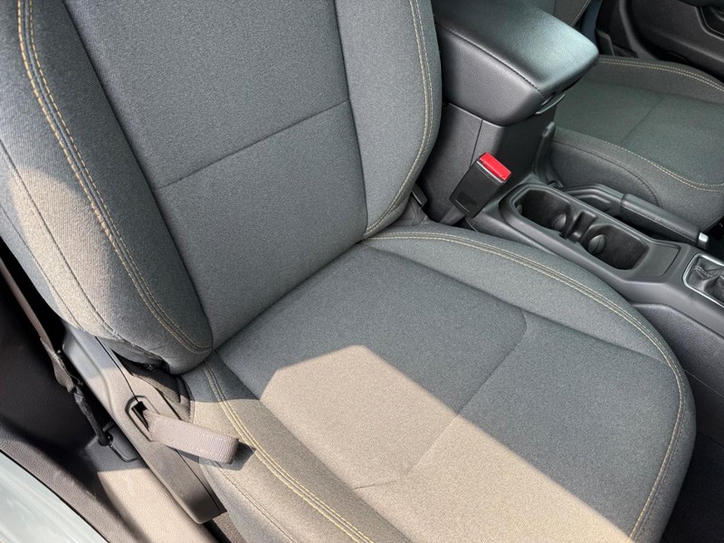 Jeep Wrangler Vehicle Full-screen Gallery Image 12