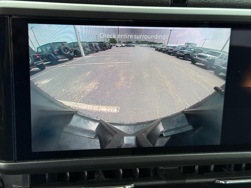 Jeep Wrangler Vehicle Full-screen Gallery Image 22