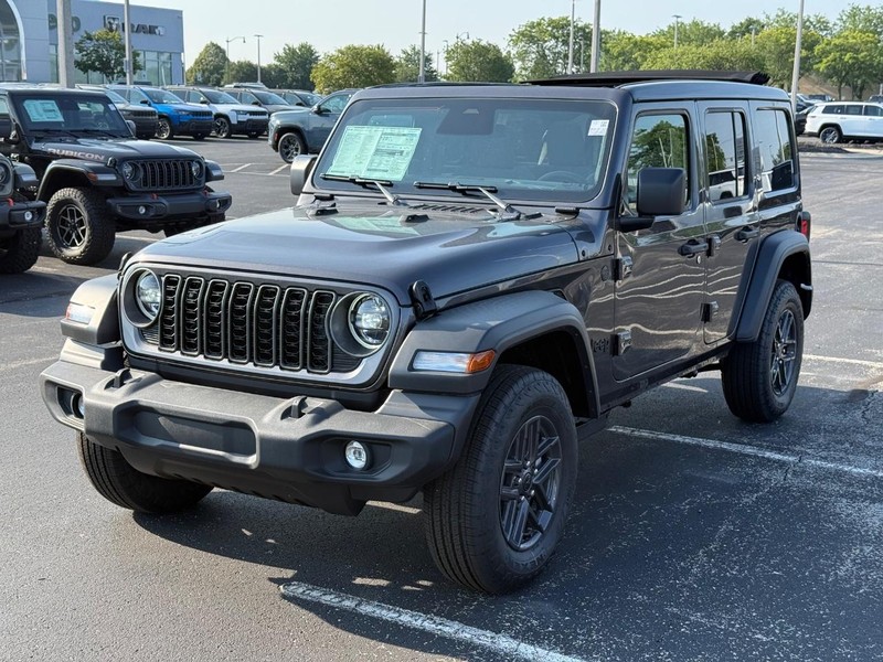 Jeep Wrangler Vehicle Full-screen Gallery Image 8
