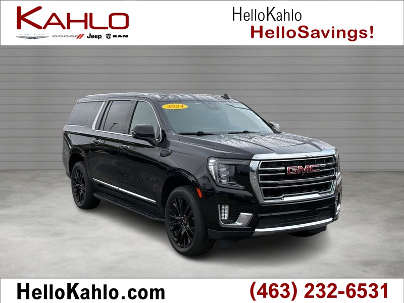 GMC Yukon XL Vehicle Full-screen Gallery Image 01