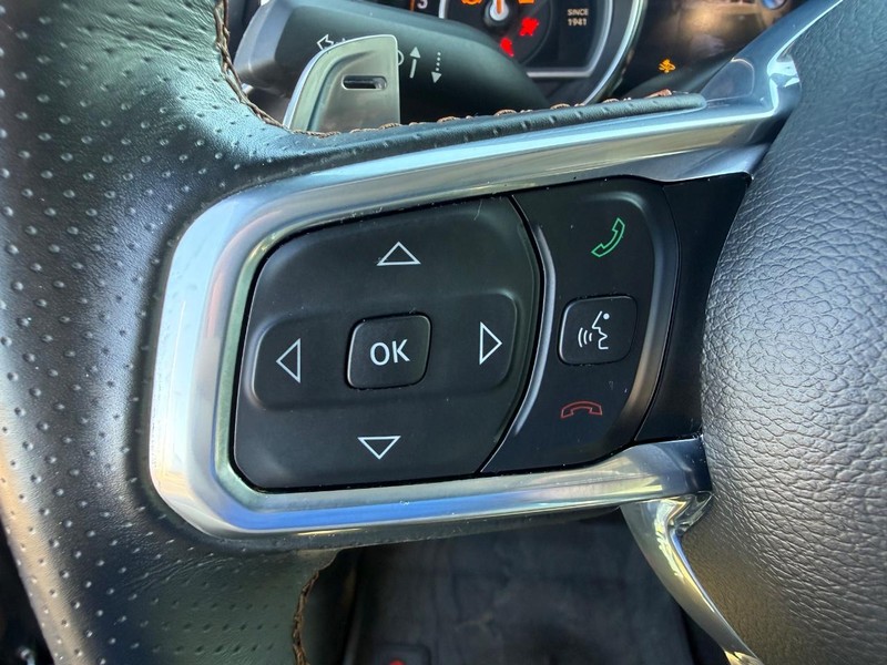 Jeep Wrangler Vehicle Full-screen Gallery Image 19