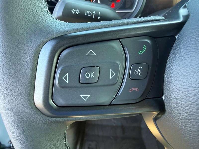 Jeep Wrangler Vehicle Full-screen Gallery Image 17