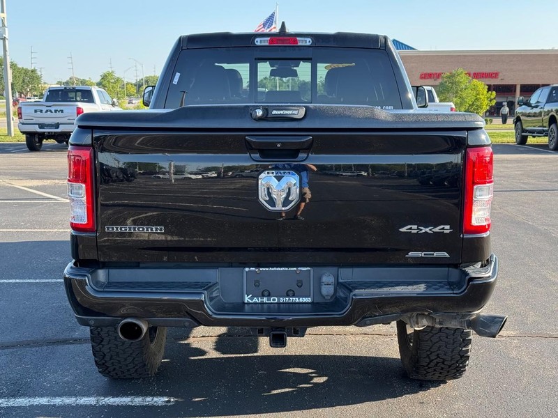 Ram 1500 Vehicle Full-screen Gallery Image 4