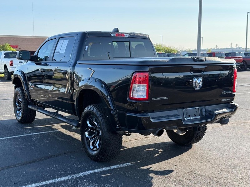 Ram 1500 Vehicle Full-screen Gallery Image 5
