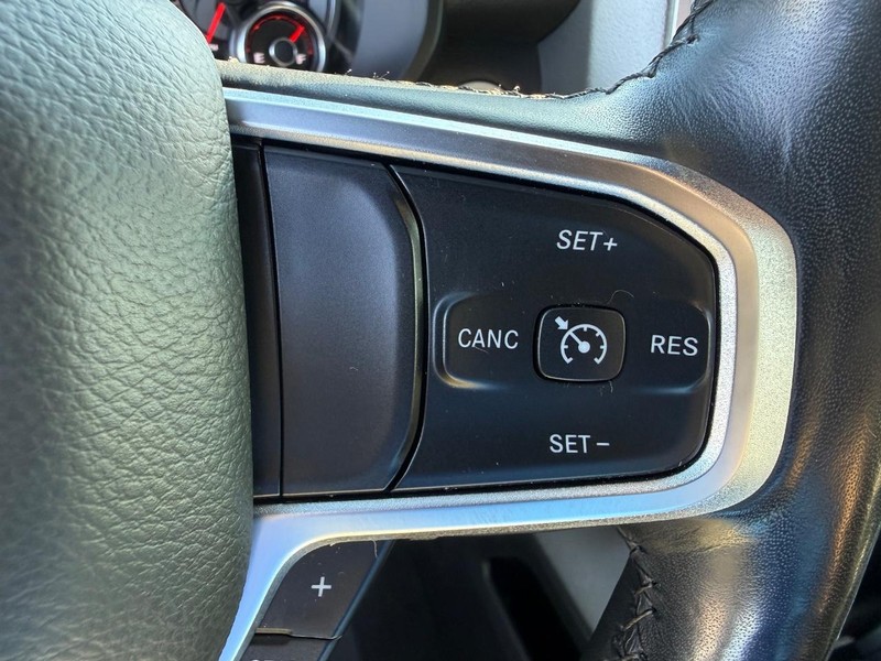 Ram 1500 Vehicle Full-screen Gallery Image 20