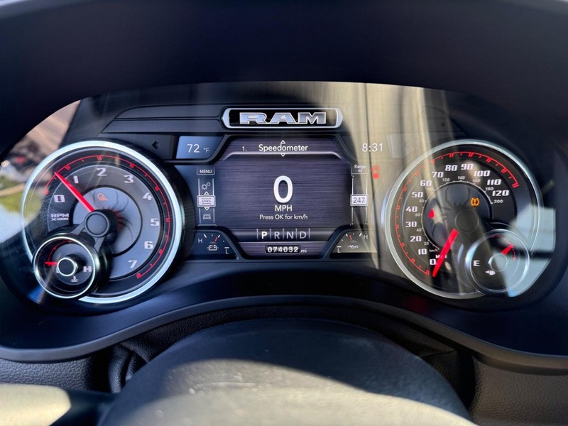 Ram 1500 Vehicle Full-screen Gallery Image 30