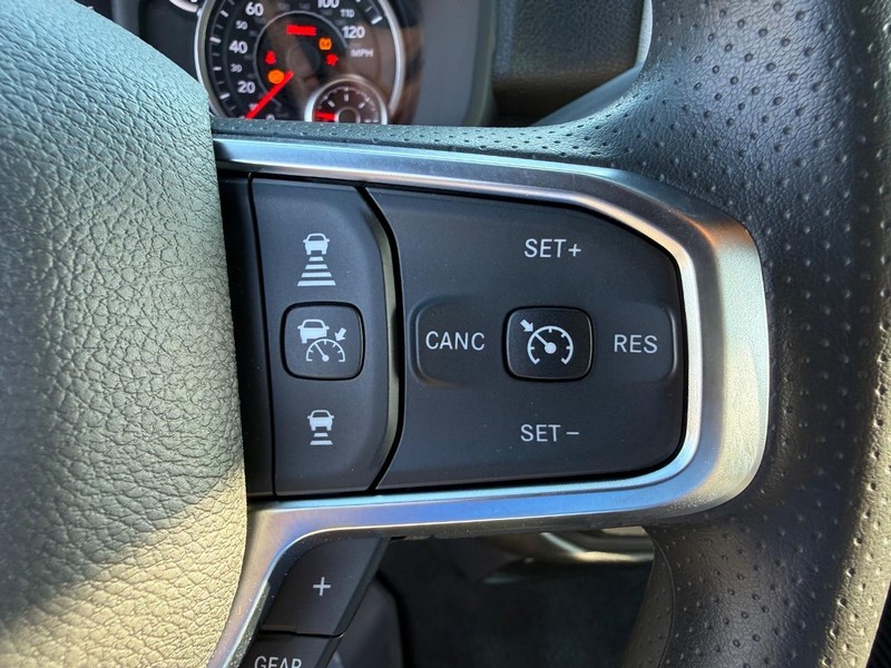 Ram 2500 Vehicle Full-screen Gallery Image 20