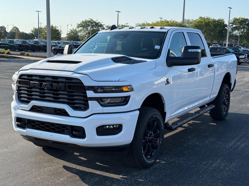 Ram 2500 Vehicle Full-screen Gallery Image 8