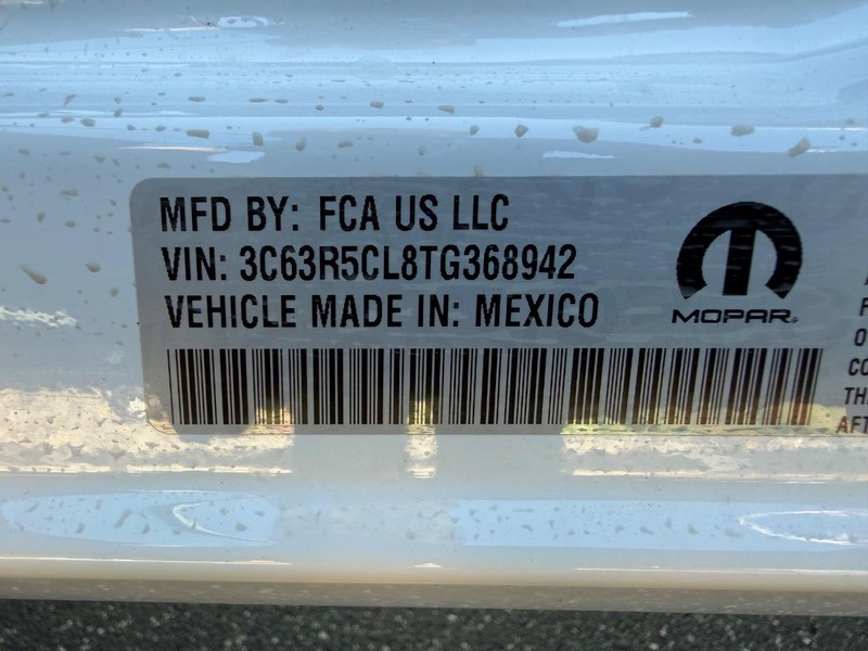 Ram 2500 Vehicle Full-screen Gallery Image 30