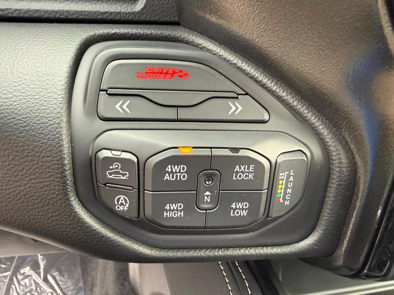 Ram 1500 Vehicle Full-screen Gallery Image 24