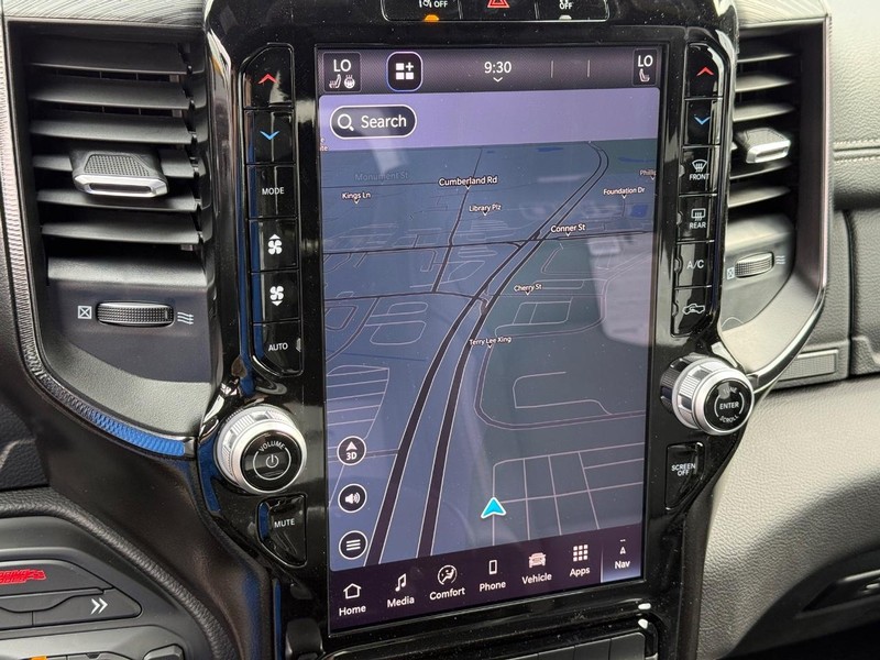 Ram 1500 Vehicle Full-screen Gallery Image 25