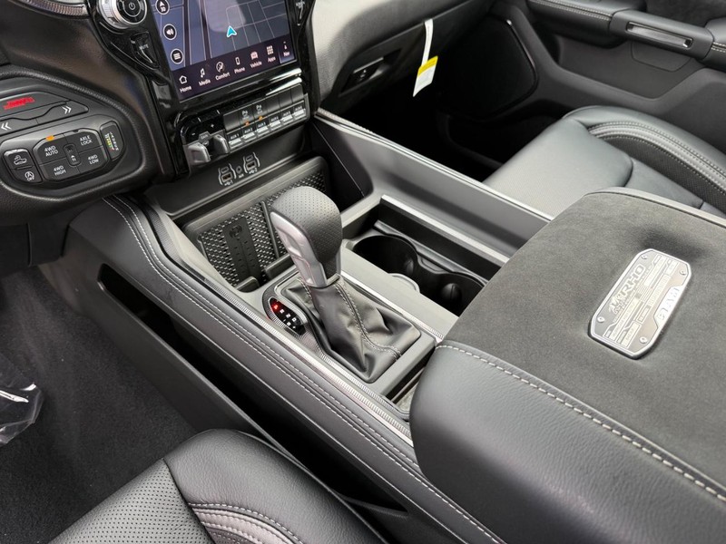 Ram 1500 Vehicle Full-screen Gallery Image 27